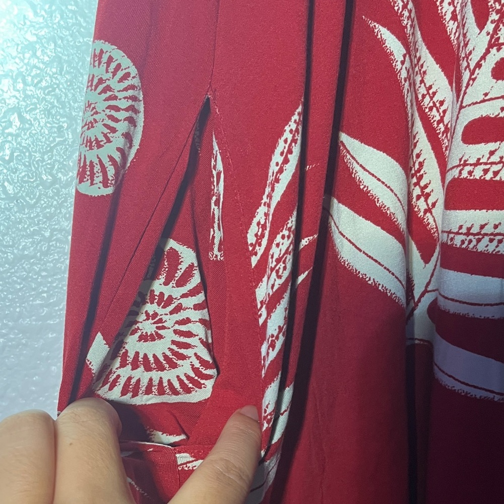 Elegant Red Floral Women's Dress - Picture 3 of 6
